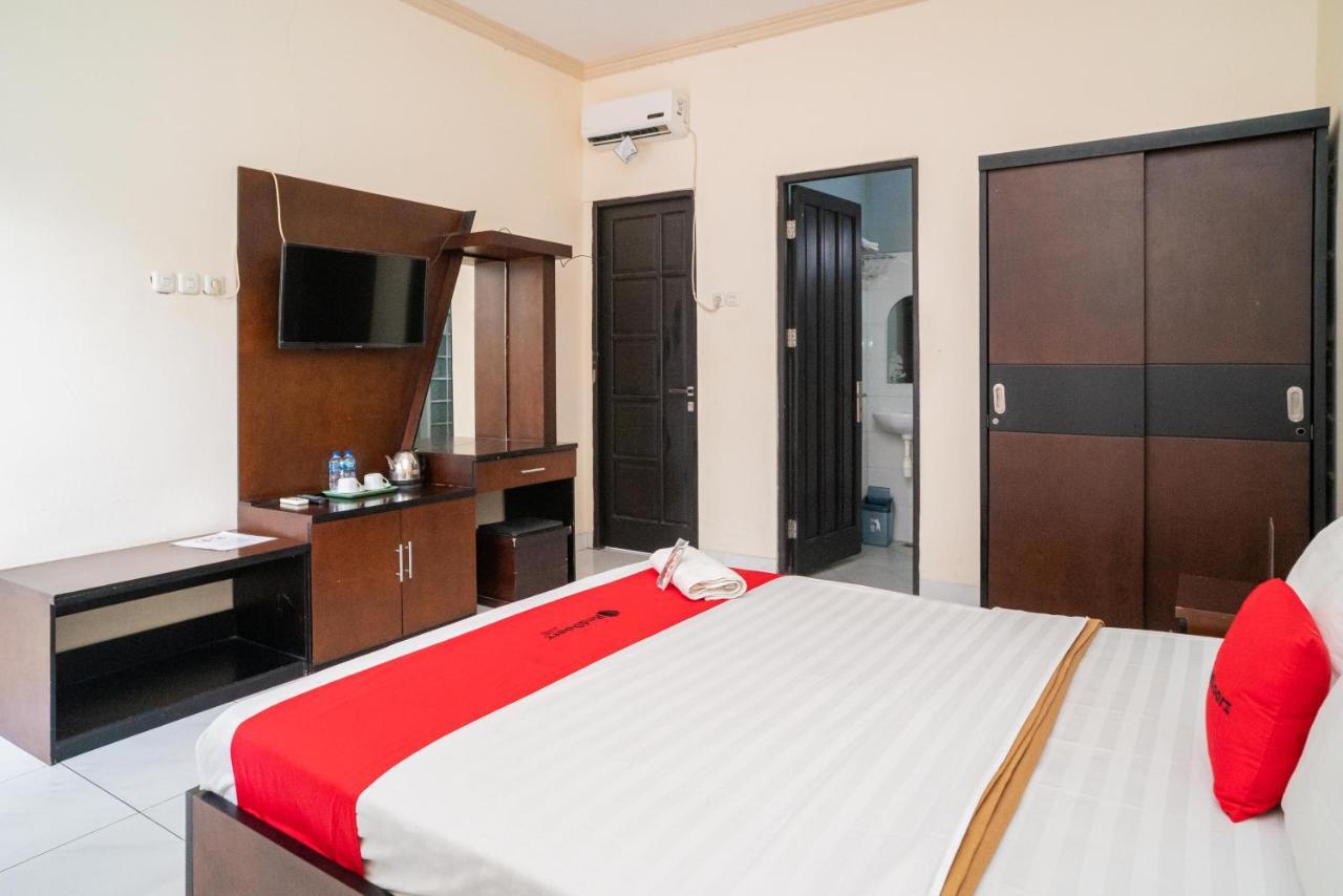 Reddoorz @ Wisma Pangrango Palangkaraya Exterior foto