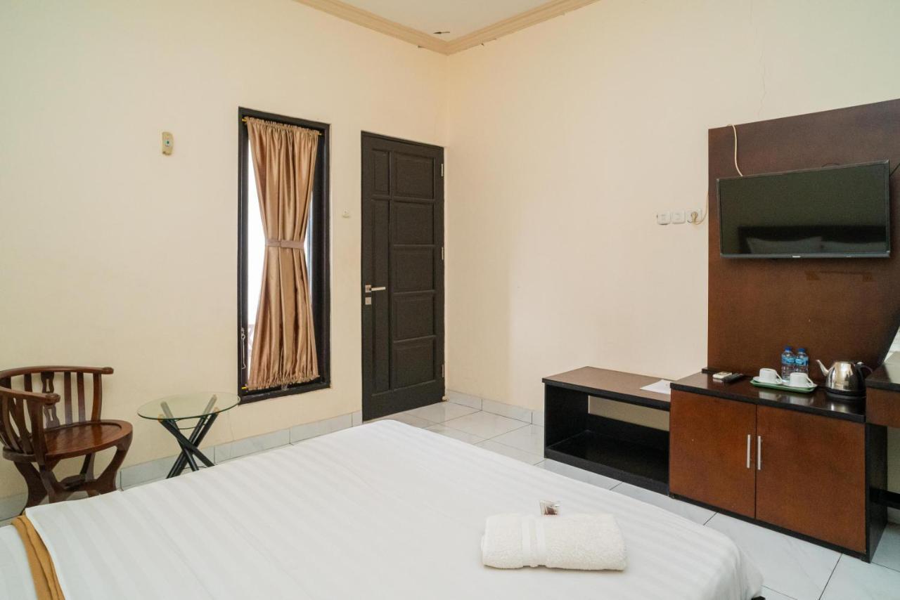 Reddoorz @ Wisma Pangrango Palangkaraya Exterior foto