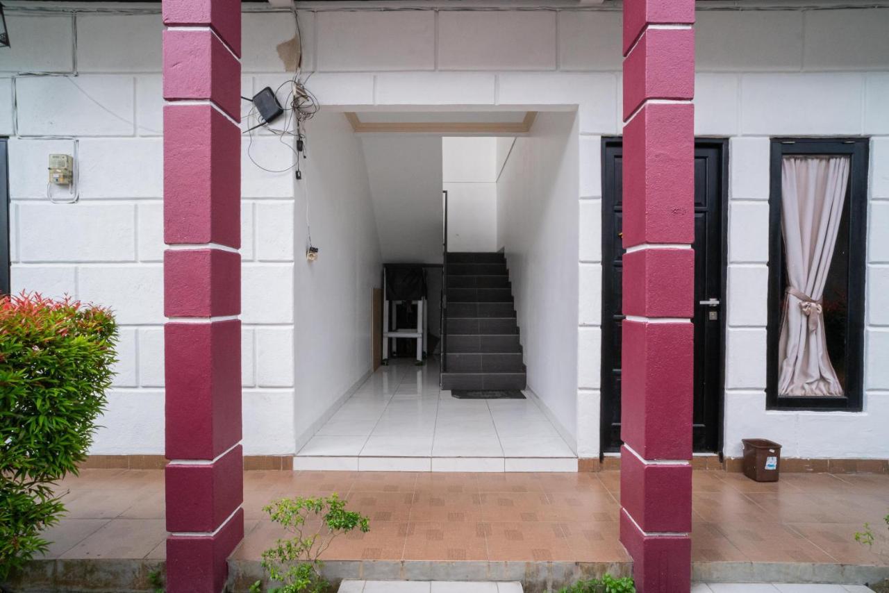 Reddoorz @ Wisma Pangrango Palangkaraya Exterior foto